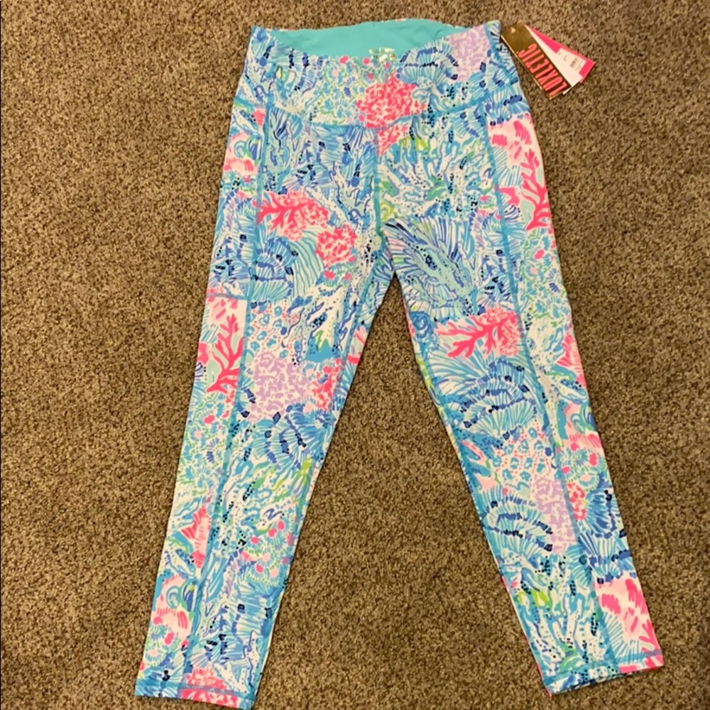 Brand new yoga pants